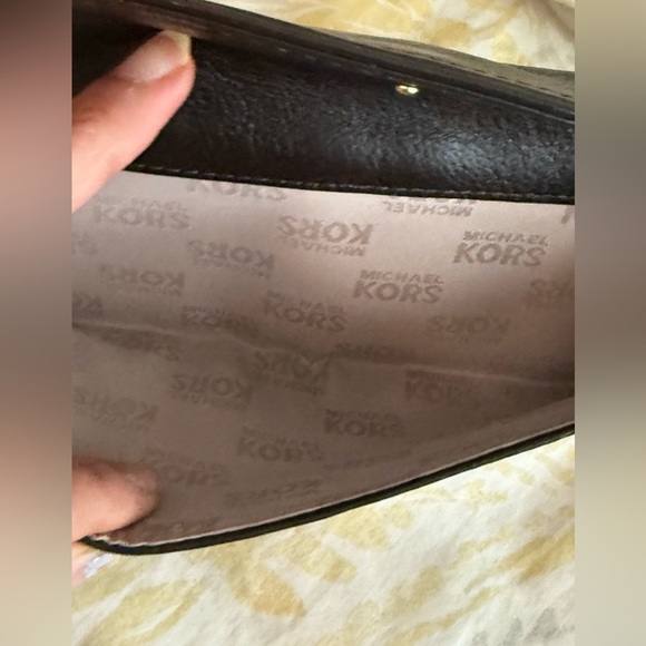 Michael Kors Brown Leather  Wallet | Gold Logo | 12 Card Slots | - Picture 7 of 9